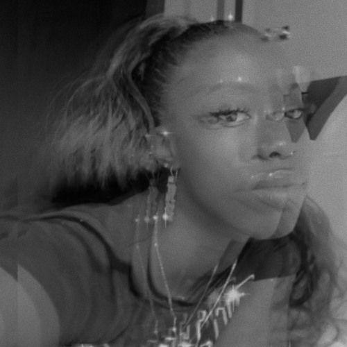 Single/EP cover of "Love Me" by Anayka She