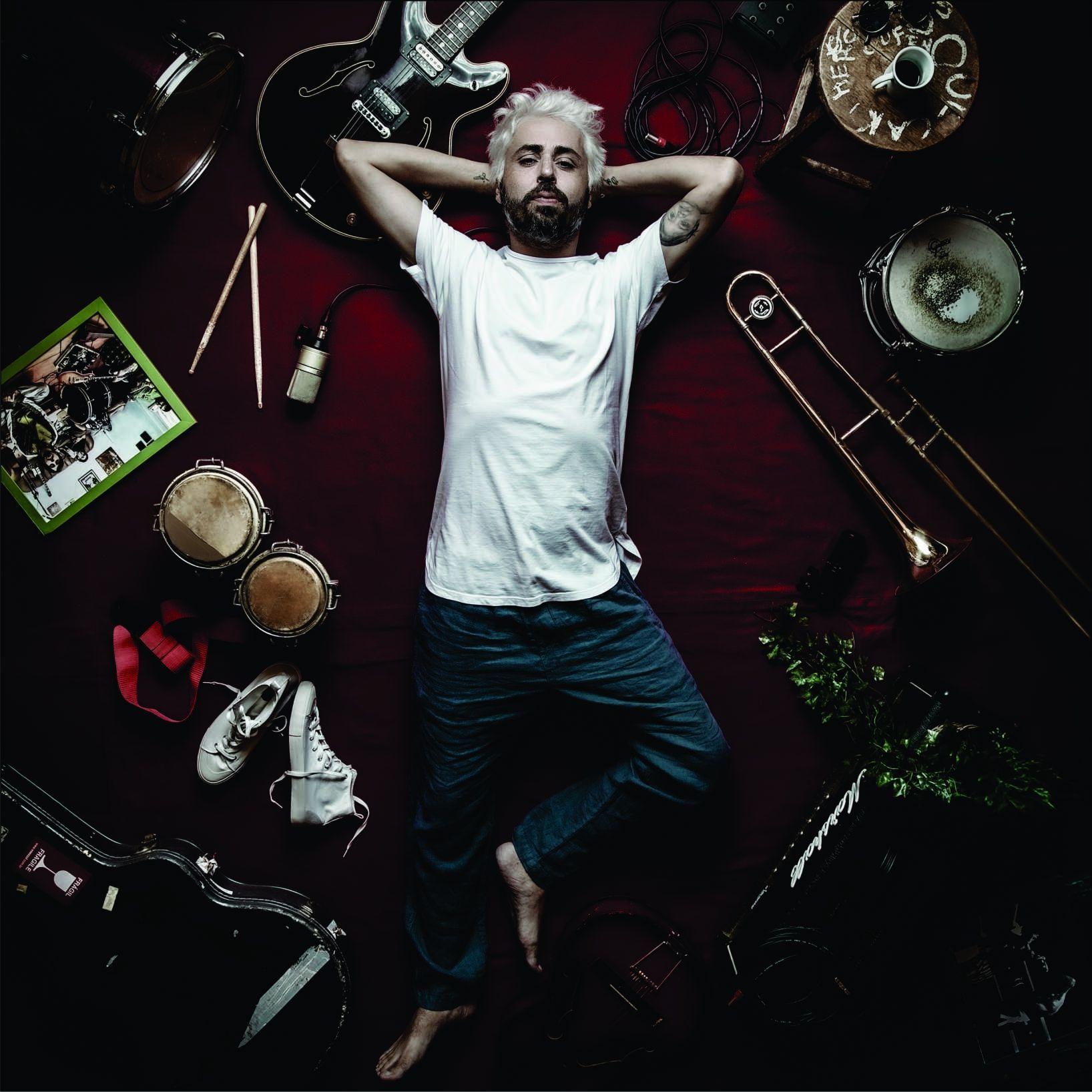 Capa do Álbum "EU", de Eu Galhardo