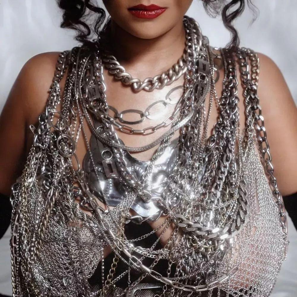 Portada de Sencillo/EP "Meu Santo É Forte", de MC Tha