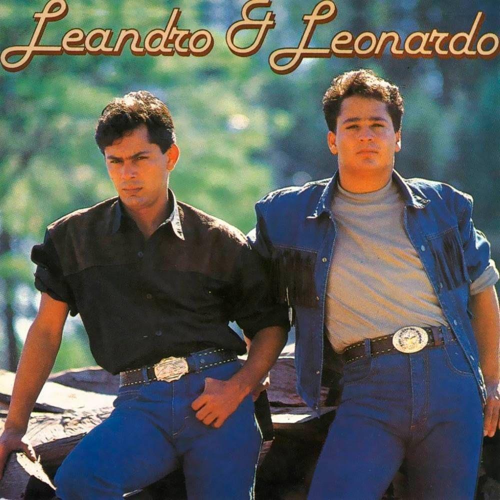 Album cover of "Leandro & Leonardo, Vol. 4" by Leandro & Leonardo