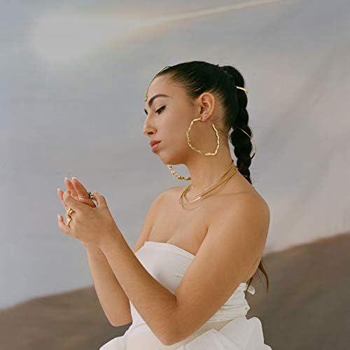 Portada de Sencillo/EP "El Hombre De Las Mil Lunas", de María José Llergo