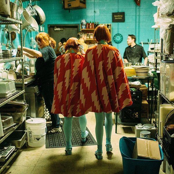 Capa do álbum "Pulling Teeth Ten Inch", de Lucius