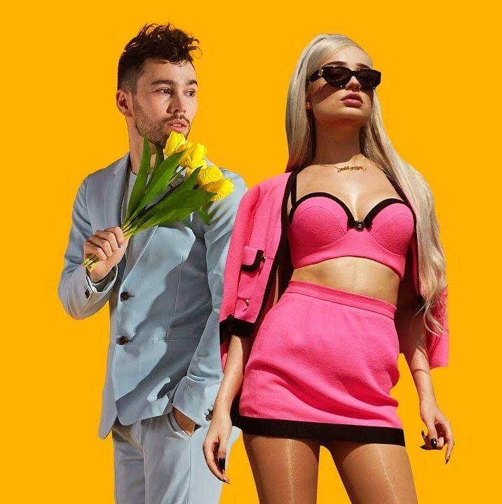 Capa do álbum "Love Me Less", de Kim Petras