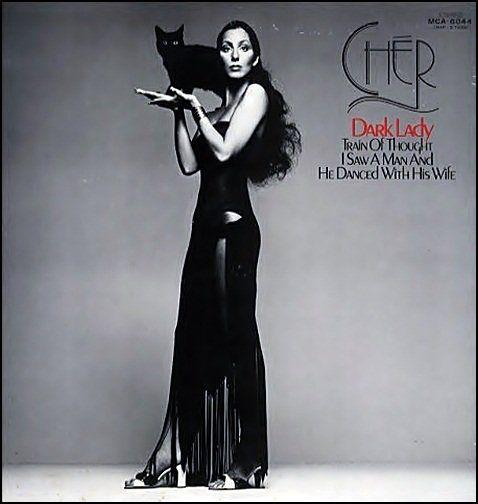 Portada del álbum "Dark Lady", de Cher