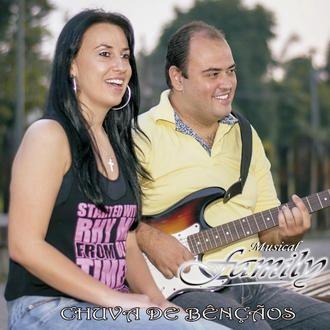 Portada de Álbum "Chuva de Bênçãos", de Musical Family