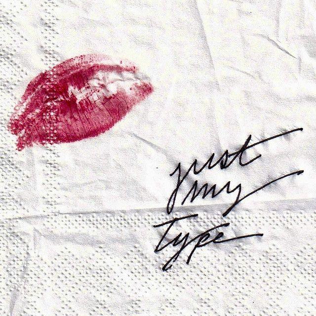 Capa do Single/EP "Just my type", de Palaye Royale