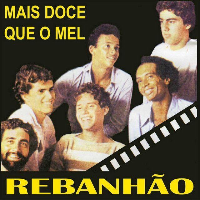 Capa do álbum "Mais Doce Que o Mel", de Rebanhão