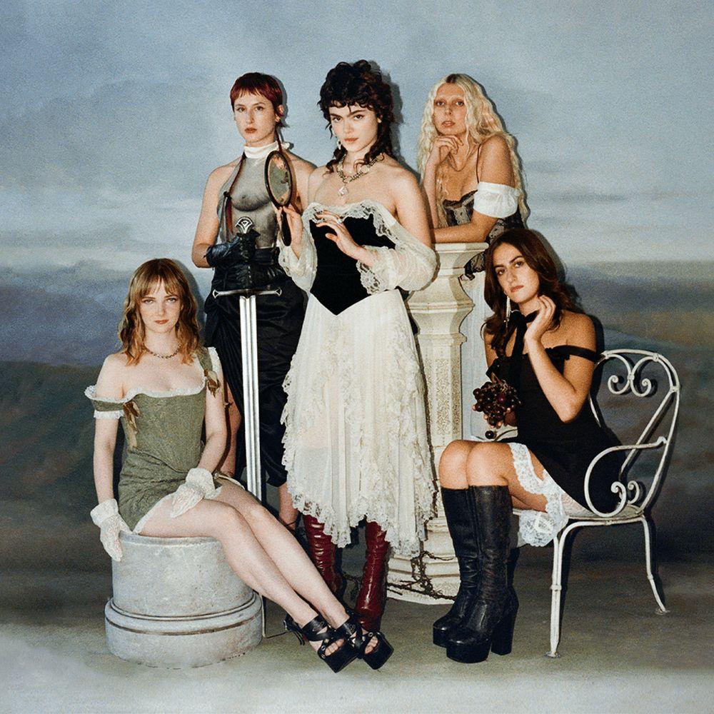 Portada de Sencillo/EP "Nothing Matters", de The Last Dinner Party