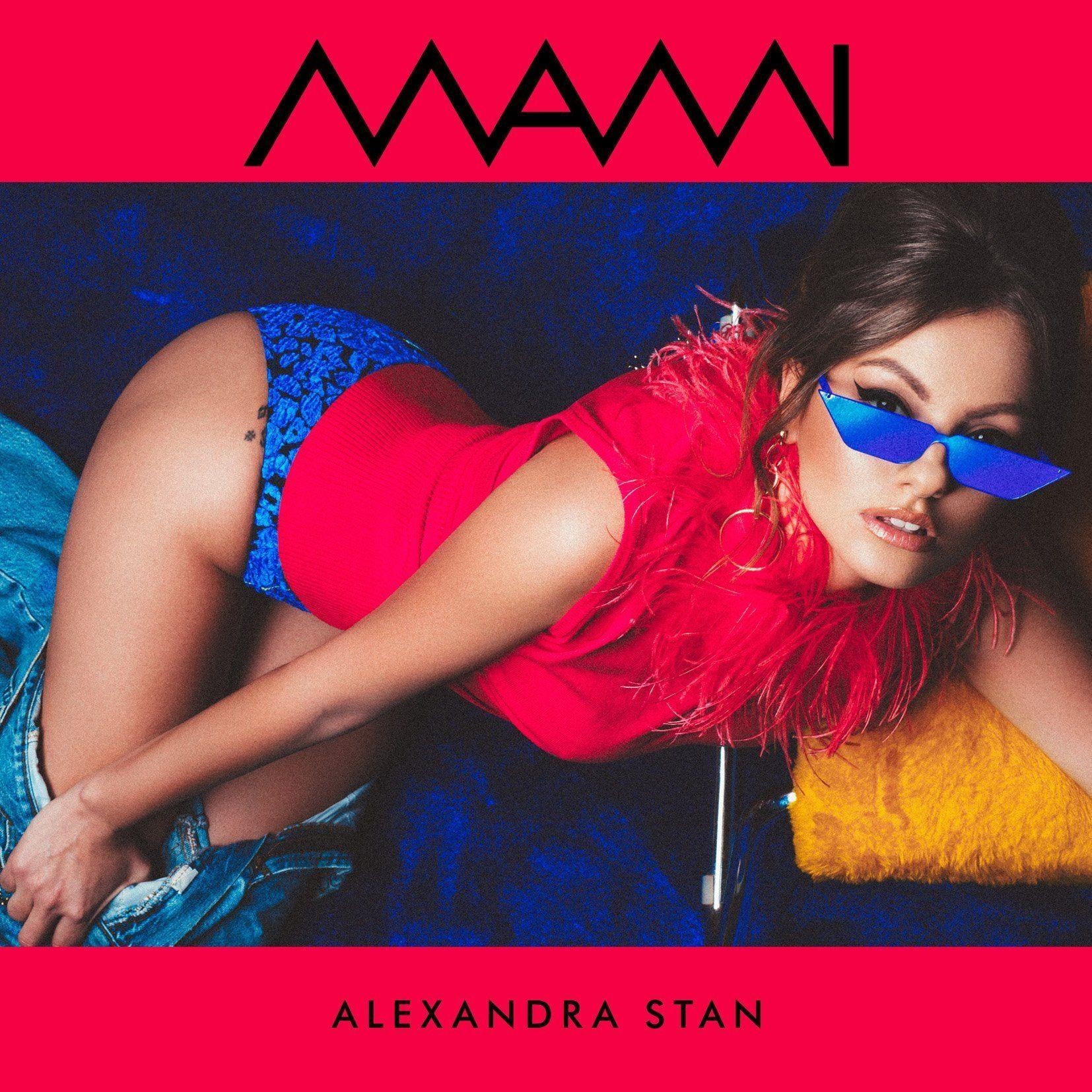 Portada de Álbum "MAMI", de Alexandra Stan