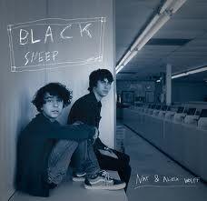 Portada de Álbum "Black Sheep", de The Naked Brothers Band