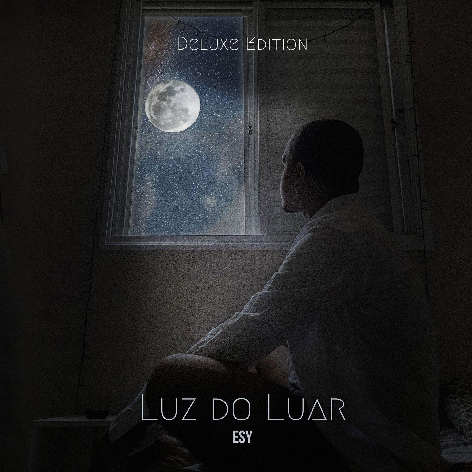 Capa do Álbum "Luz do Luar (Deluxe Edition)", de Esy