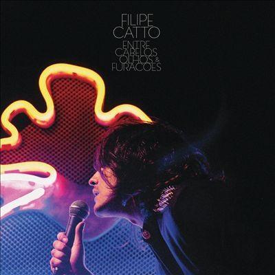 Portada de Álbum "Entre Cabelos, Olhos e Furacões ", de CATTO