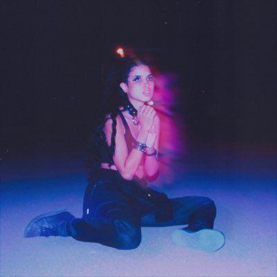 Capa do álbum "Romantica", de Lourandes