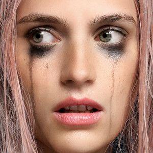 Capa do Single/EP "Do I Just Keep Making Things Worse?", de Nell Tiger Free