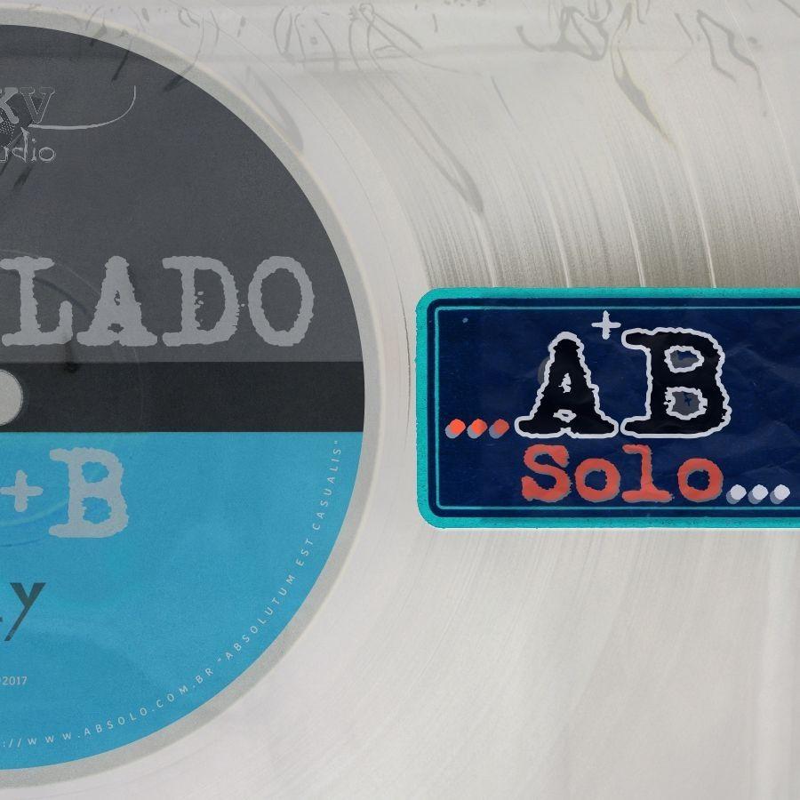 Capa do Álbum "Lado B", de A+B Solo