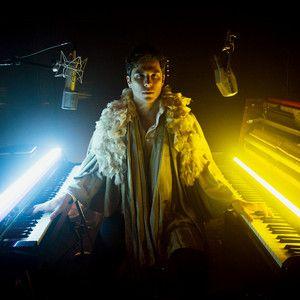 Capa do Álbum "Um Capítulo Dentro do Peito (Ao Vivo)", de Rodrigo Vellozo