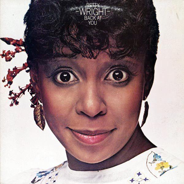 Portada del álbum "Wright Back At You", de Betty Wright
