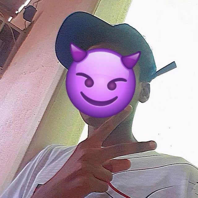 Capa do Álbum "Plug É o Futuro", de Muzzi