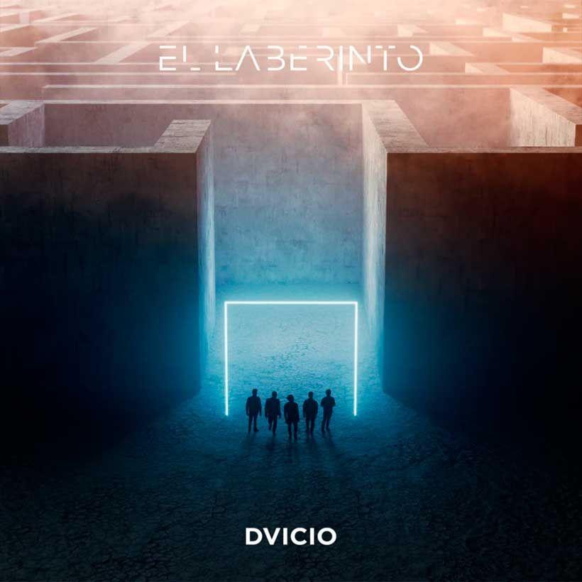Portada de Álbum "EL LABERINTO", de Dvicio