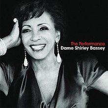 Portada de Álbum "The Performance", de Shirley Bassey
