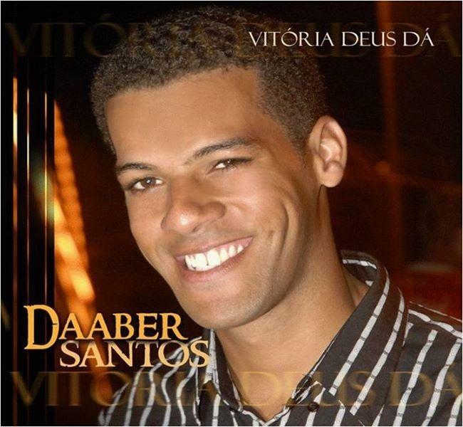 Portada de Álbum "Vitória Deus Da", de Daaber Santos