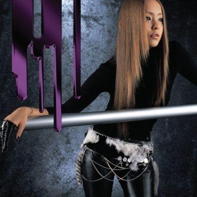 Capa do álbum "Love Enhanced Single Collection", de Namie Amuro