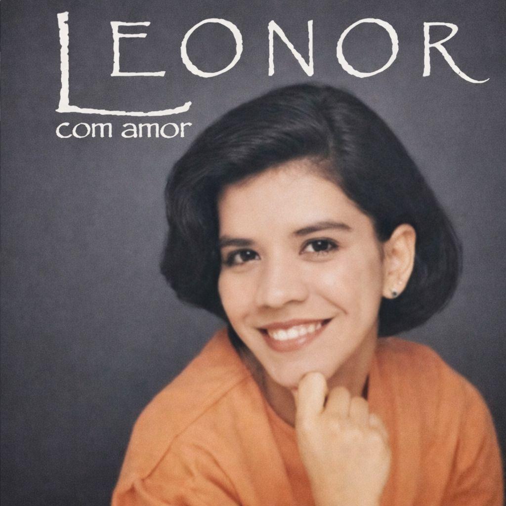 Portada del álbum "Com amor", de Leonor