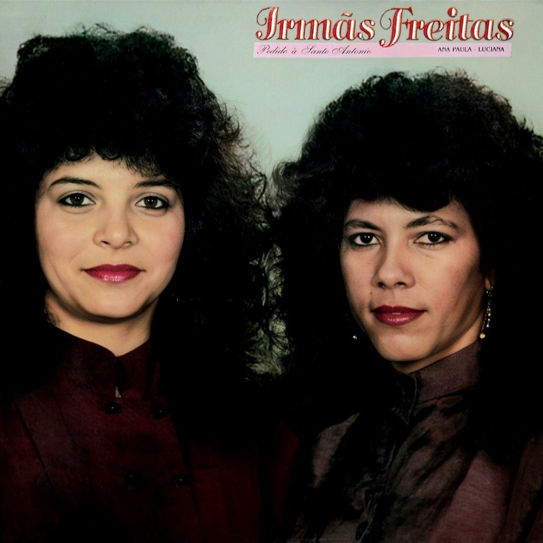 Portada de Álbum "Pedido a Santo Antônio", de Irmãs Freitas