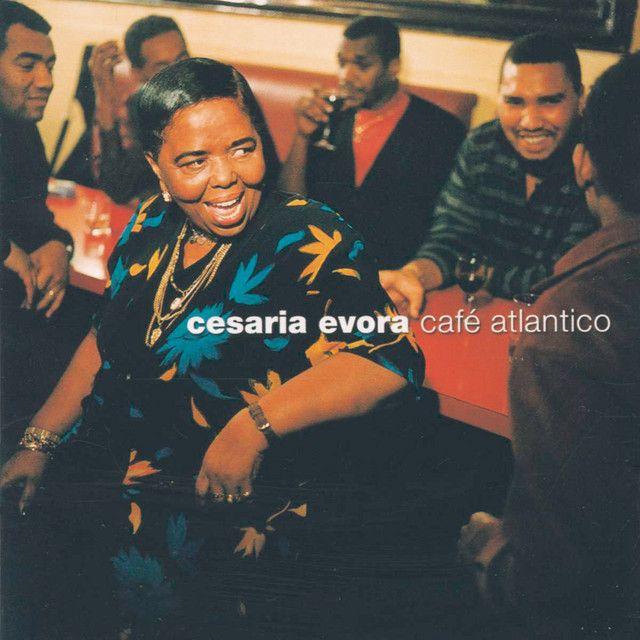 Portada de Álbum "Cafe Atlantico", de Cesária Évora