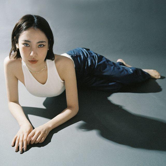 Capa do Single/EP "GAUSSIAN", de Youra