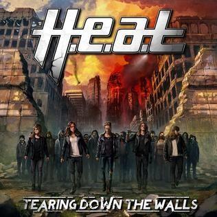 Capa do Álbum "Tearing Down the Walls	", de H.E.A.T