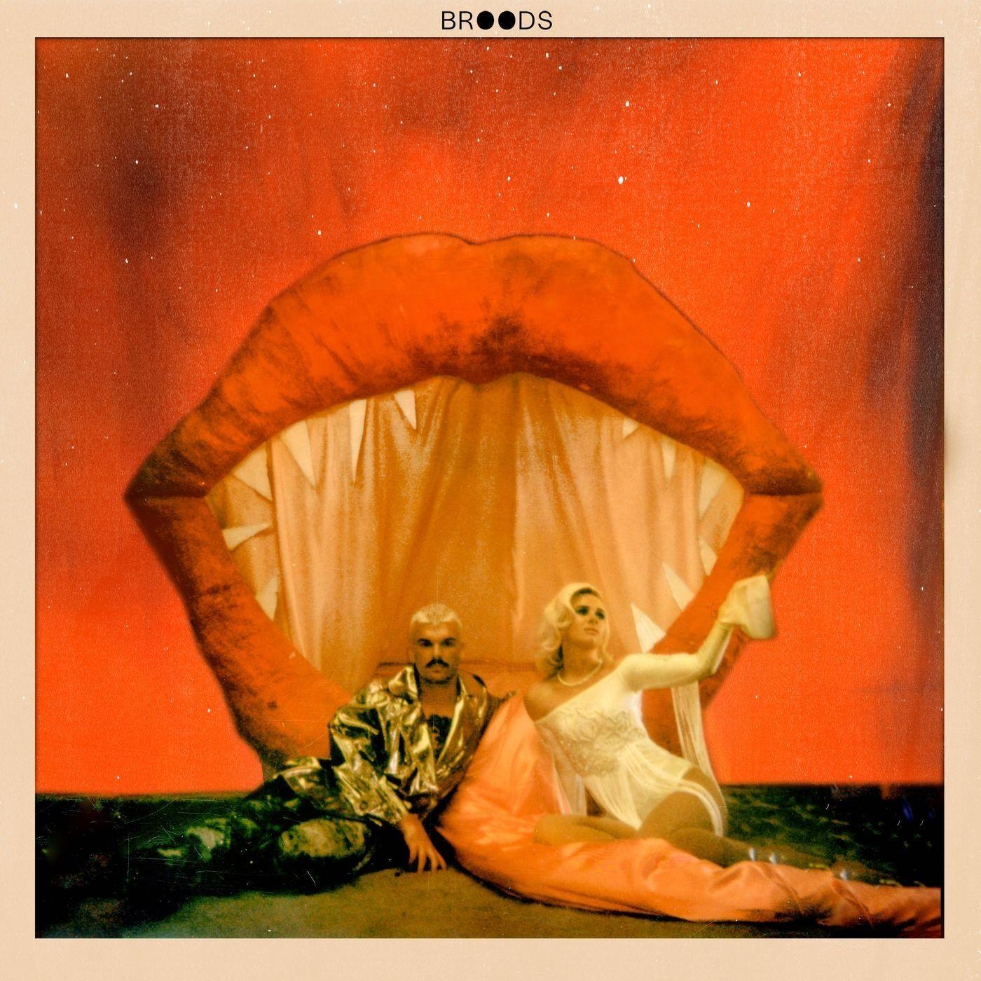 Portada de Álbum "Don't Feed The Pop Monster", de Broods