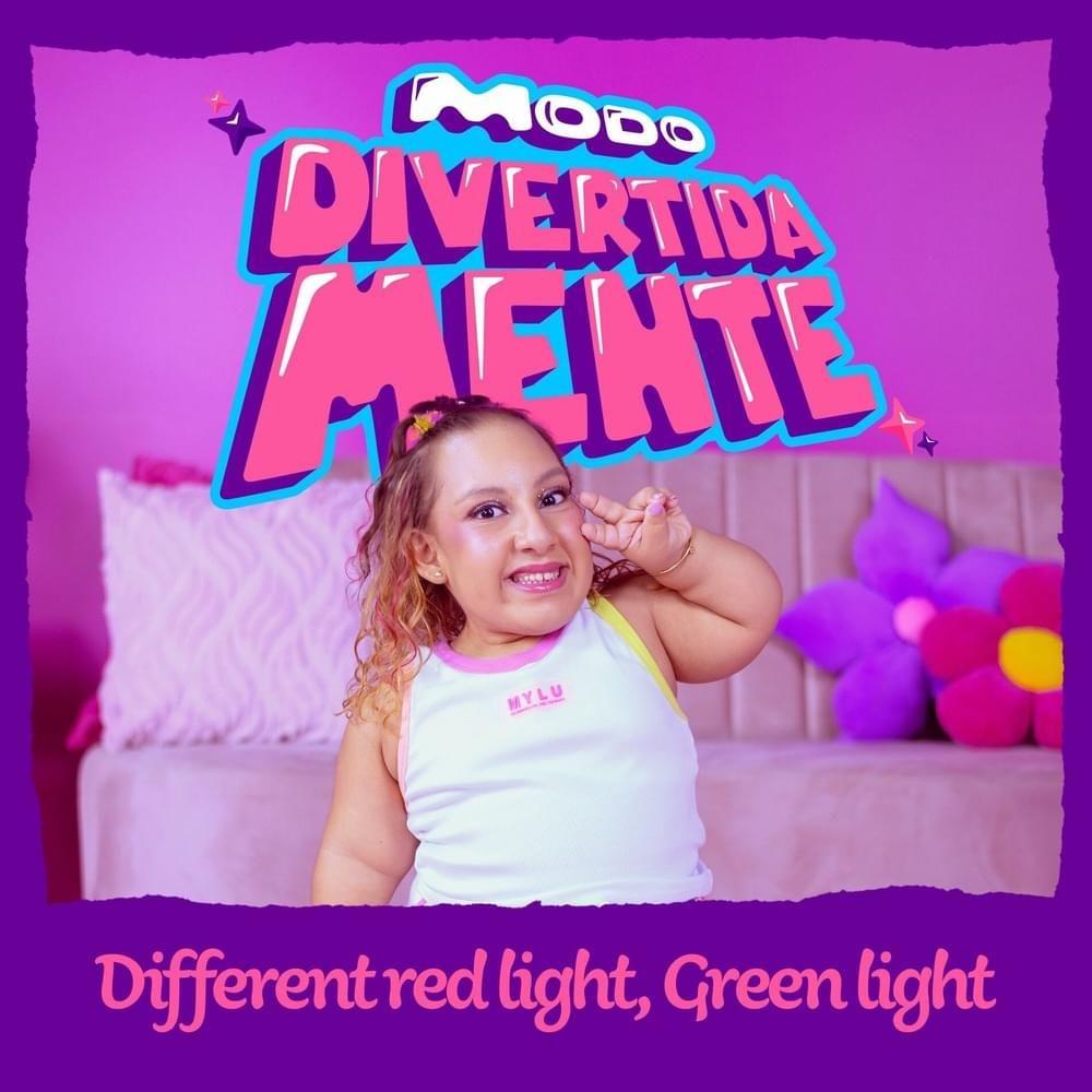 Portada de Sencillo/EP "Different Red Light, Green Light ", de MC Divertida Maria Clara
