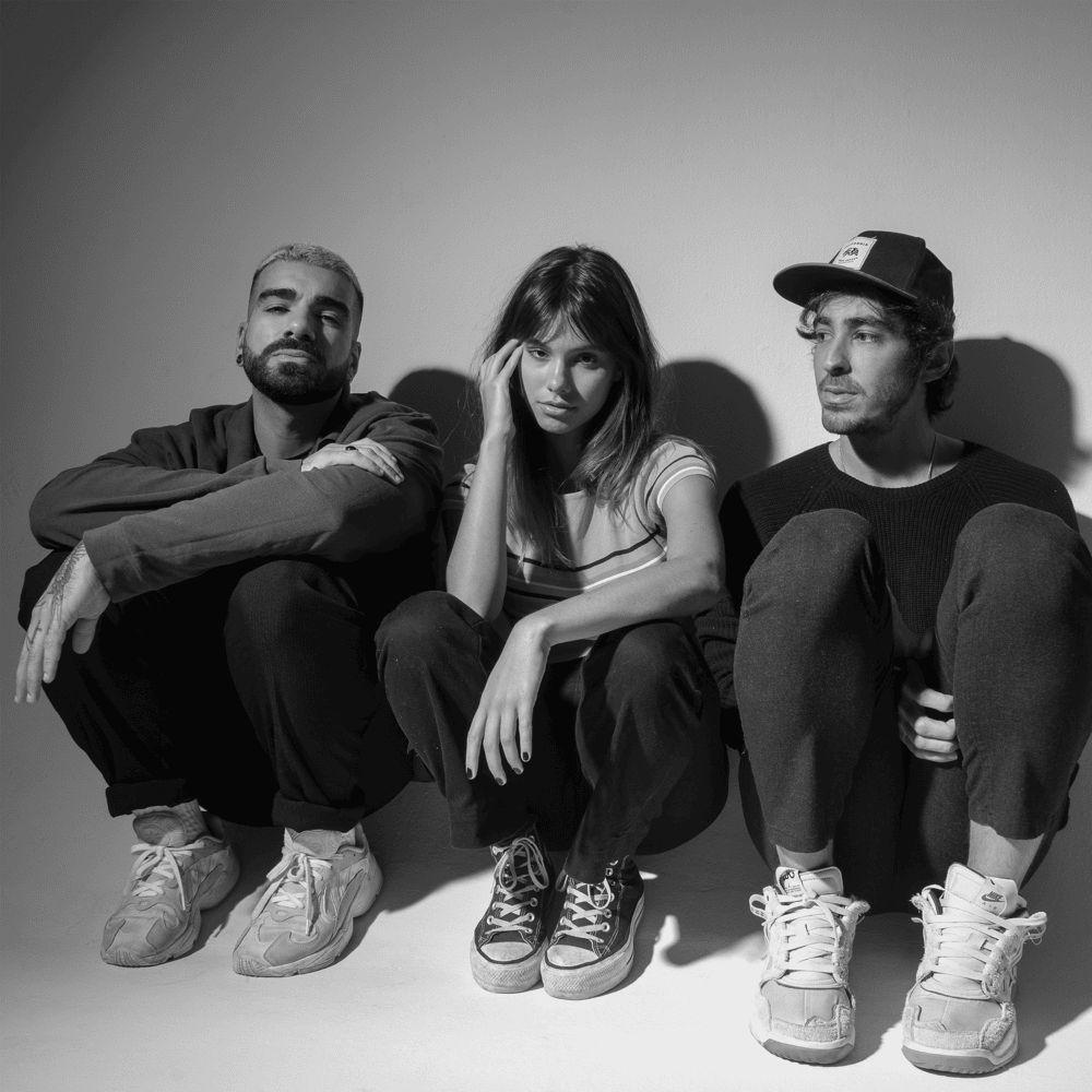 Capa do Single/EP "Delírio", de OUTROEU