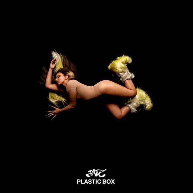 Portada de Sencillo/EP "Plastic Box", de JADE