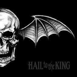 Capa do Álbum "Hail To The King (iTunes Deluxe Version)", de Avenged Sevenfold