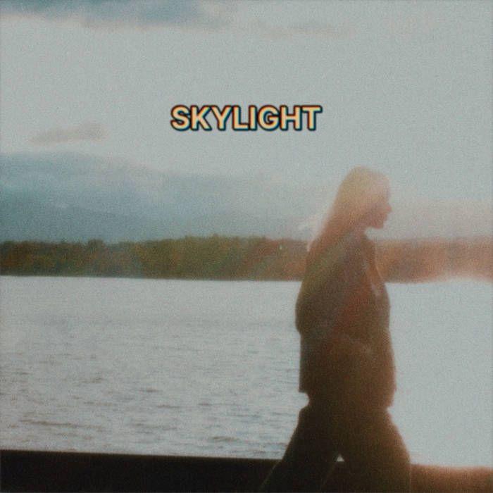 Capa do álbum "Skylight", de Cornelia Murr