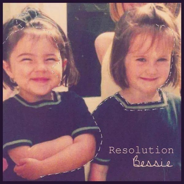 Capa do álbum "Resolution", de Bess Atwell