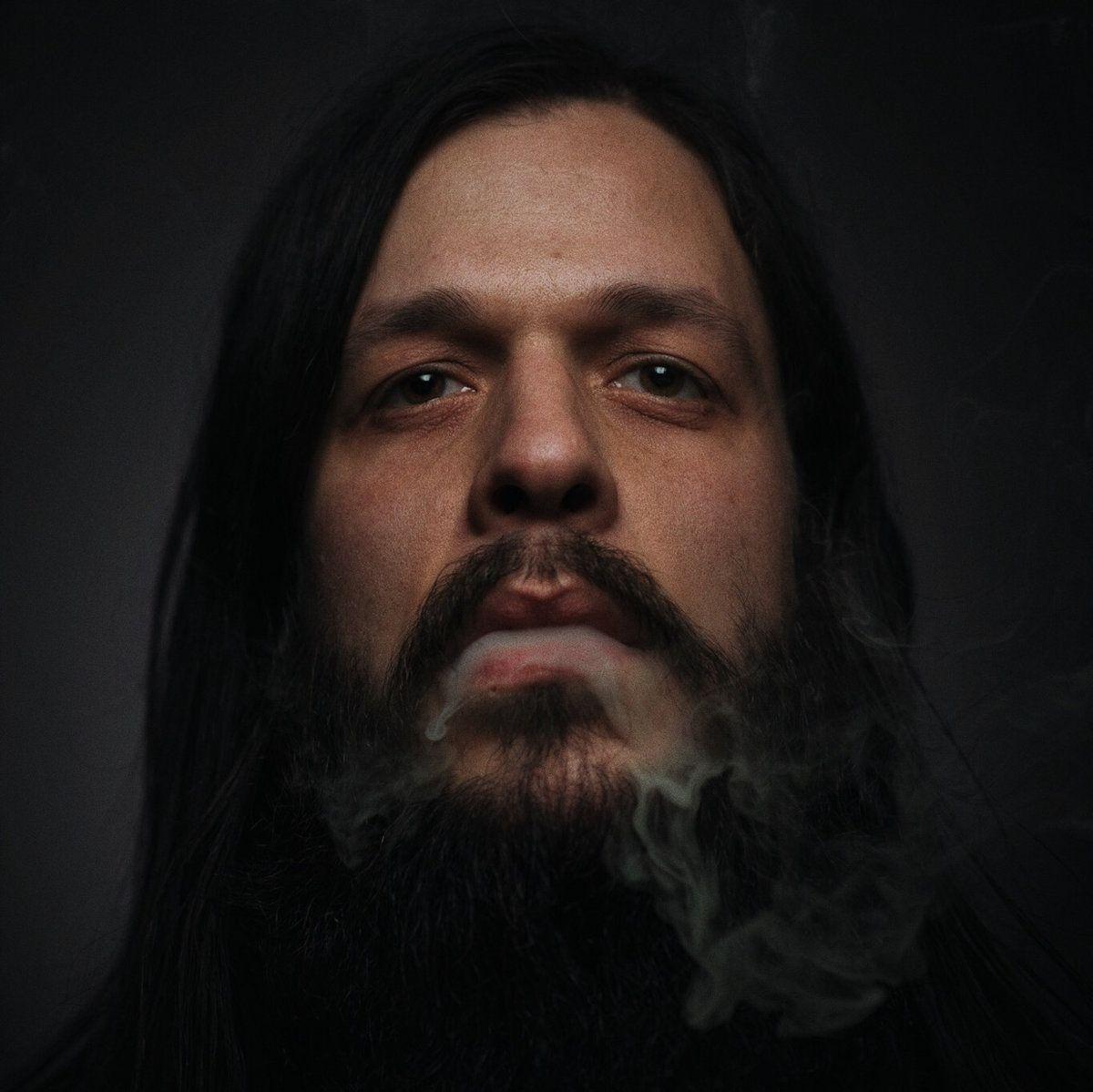 Capa do Álbum "On The Shoulders Of Giants", de Shawn James