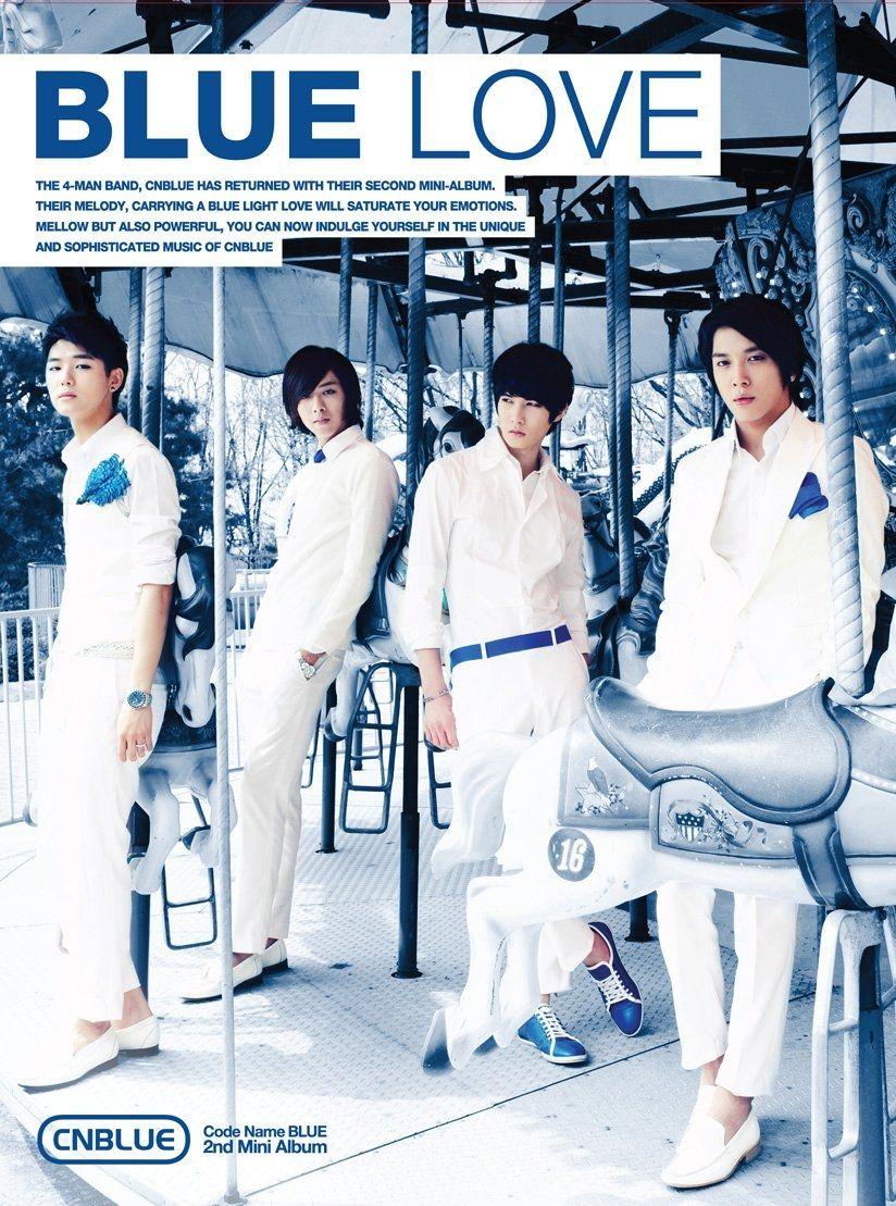 Portada del álbum "Bluelove", de CNBLUE