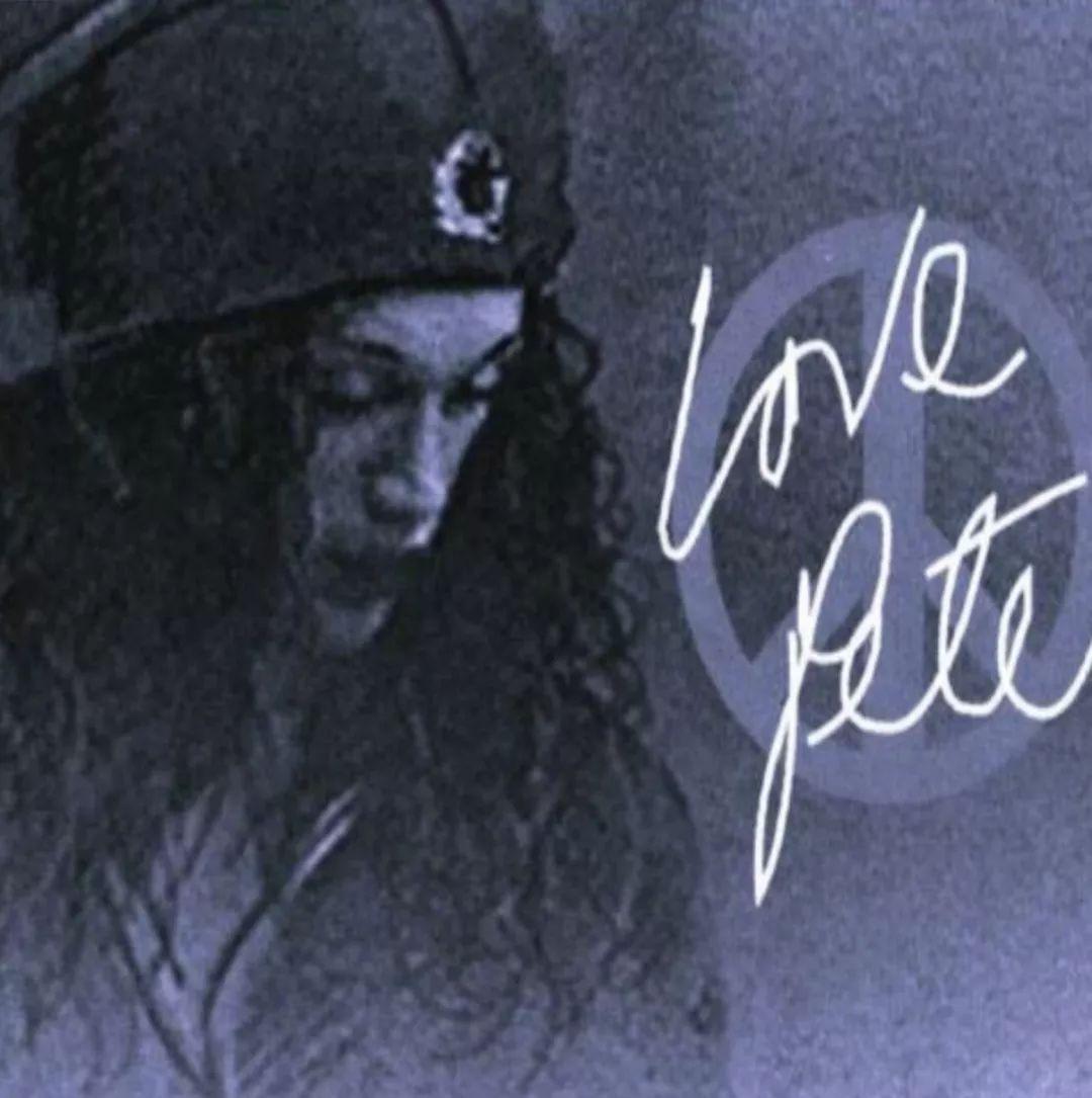 Capa do Álbum "Love Pete", de Pete Burns