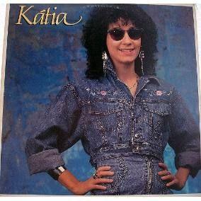 Capa do Álbum "Me Ensina o Que Fazer", de Kátia