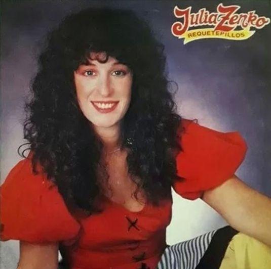 Album cover of "Requetepillos" by Julia Zenko
