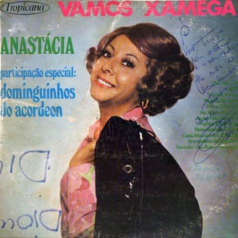 Portada de Álbum "Vamos Xamegá", de Anastacia (Forró)