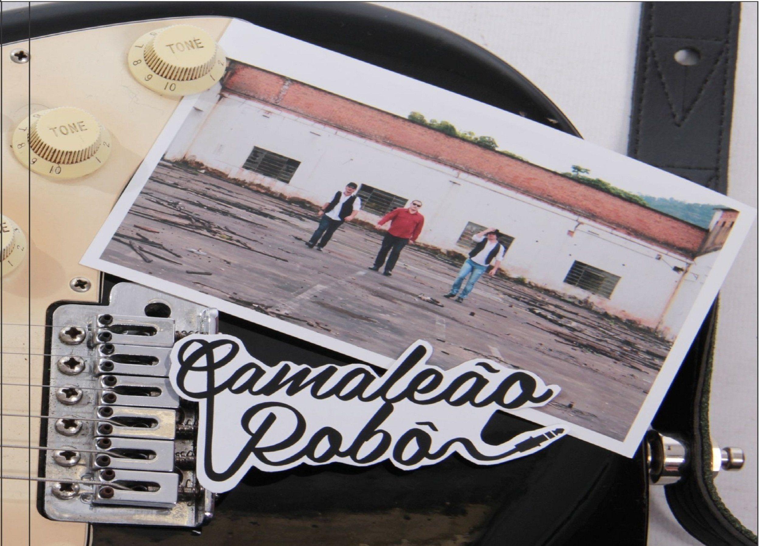 Album cover of "Camaleão Robô" by Camaleão Robô