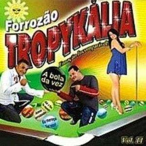 Portada de Álbum "A Bola da Vez", de Forrozão Tropykália
