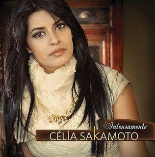 Portada de Álbum "Intensamente", de Célia Sakamoto