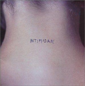 Album cover of "Intimidade" by Zélia Duncan