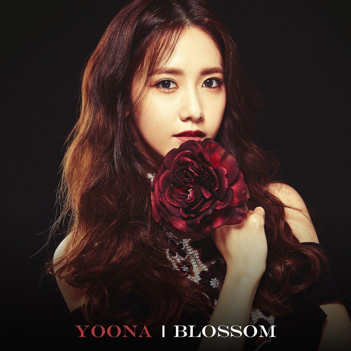Portada de Sencillo/EP "Blossom", de Yoona