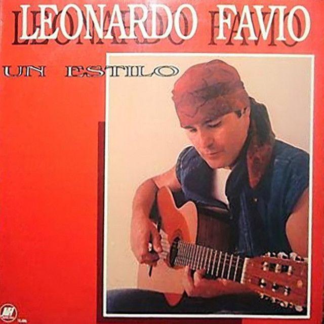 Capa do álbum "Un Estilo", de Leonardo Favio